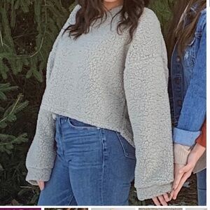 Sherpa fuzzy teddy v neck cropped sweater